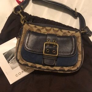 Small AUTHENTIC Coach purse